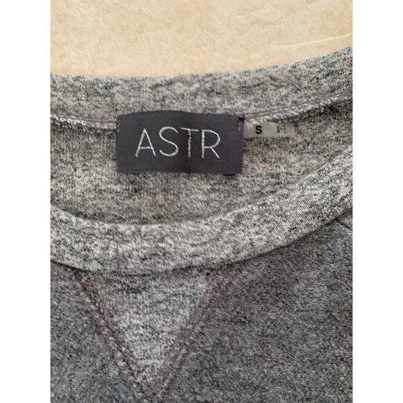 Astr woman small black casual cap sleeve tank gray faux leather quilted grunge e - Picture 2 of 8